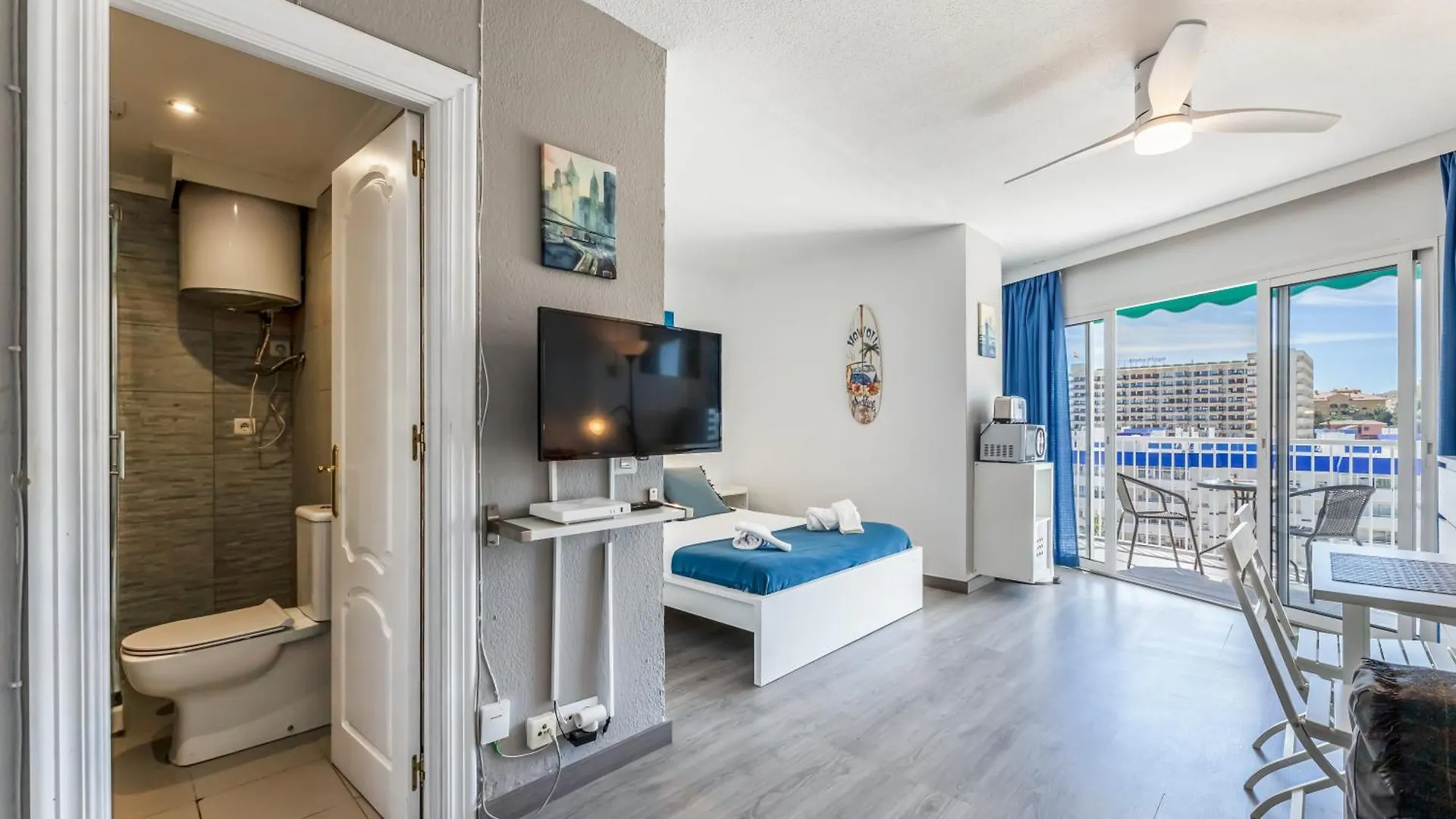 VB Benalmádena 1 BR waterfront apt 0*,